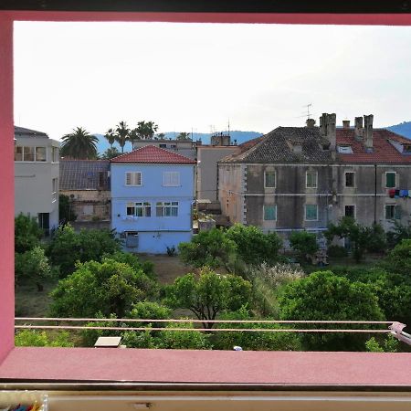 Vila Rosa Vis Luaran gambar