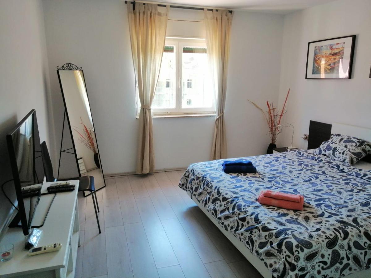 Vila Rosa Vis Luaran gambar